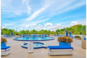 3701 N Country Club Dr, Aventura, FL 33180, Sold 04/20/21