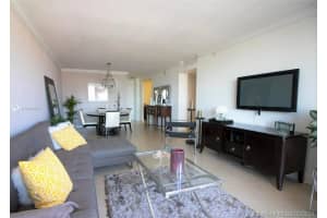 401 69th St, Miami, FL 33141, Sold 07/30/21