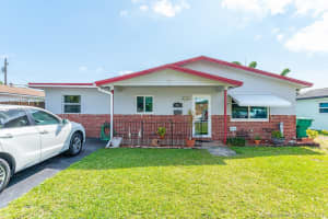 814 NW 12th Ave, Dania Beach, FL 33004, Sold 05/18/21