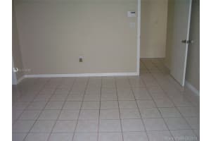 19139 NW 77th Pl, Hialeah, FL 33015, Sold 05/04/21