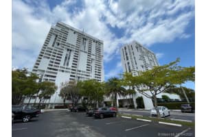 20225 NE 34th Ct, Miami, FL 33180, Sold 07/12/21