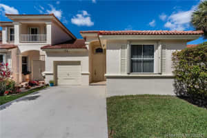 896 NW 132nd Ave, Pembroke Pines, FL 33028, Sold 05/04/21