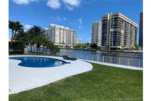601 Palm Dr, Hallandale Beach, FL 33009, Sold 04/19/21