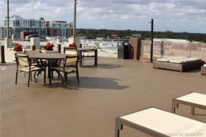 533 NE 3rd Ave, Fort Lauderdale, FL 33301, Sold 02/25/22