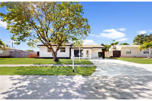 1721 SW 47th Ave, Fort Lauderdale, FL 33317, Sold 05/27/21