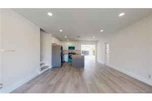 1721 SW 47th Ave, Fort Lauderdale, FL 33317, Sold 05/27/21