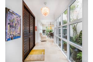 7125 E Lago Dr, Coral Gables, FL 33143, Sold 06/18/21