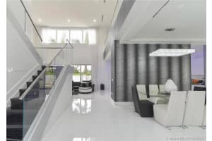 10320 NW 74th Terrace, Doral, FL 33178, Sold 05/03/22