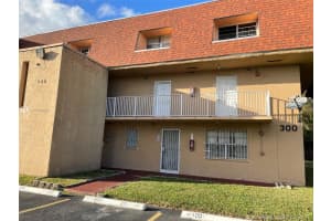 300 NW 107th Ave, Miami, FL 33172, Sold 05/25/21