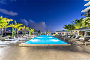 2960 NE 207th St, Aventura, FL 33180, Sold 10/11/21