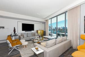 3250 NE 188th St, Aventura, FL 33180, Sold 05/10/22