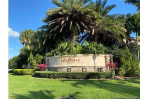 127 Riverwalk Cir W, Plantation, FL 33325, Sold 05/06/21