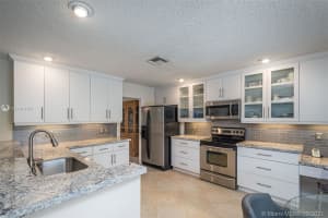 1619 Newport Ln, Weston, FL 33326, Sold 05/14/21