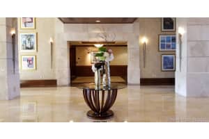 19501 W Country Club Dr, Aventura, FL 33180, Sold 09/08/21