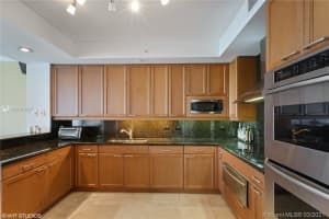 3201 NE 183rd St, Aventura, FL 33160, Sold 08/20/21