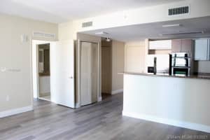 170 SE 14th St, Miami, FL 33131, Sold 06/03/21