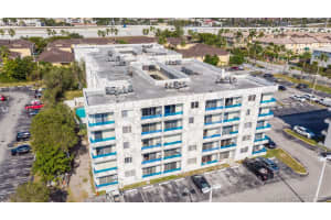 8201 NW 8th St, Miami, FL 33126, Sold 07/08/21