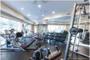 3330 NE 190th St, Aventura, FL 33180, Sold 03/16/21