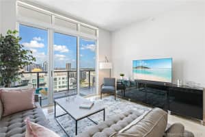 1155 Brickell Bay Dr PH 206, Miami, FL 33131, Sold 05/13/21