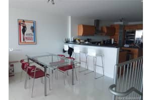 2950 NE 188th St, Miami, FL 33180, Sold 10/08/21