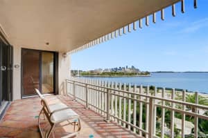 3 Grove Isle Dr, Coconut Grove, FL 33133, Sold 11/30/21