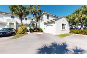 4822 Grapevine Way, Davie, FL 33331, Sold 04/29/21