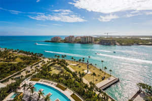 800 South Pointe Dr, Miami Beach, FL 33139, Sold 05/13/21
