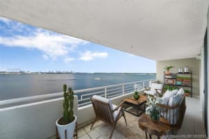 1402 Brickell Bay Dr, Miami, FL 33131, Sold 04/12/21