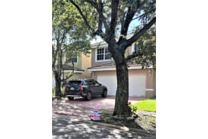 9332 NW 55th St, Sunrise, FL 33351, Sold 04/26/21