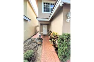 9332 NW 55th St, Sunrise, FL 33351, Sold 04/26/21