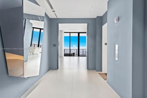 1000 Biscayne Blvd, Miami, FL 33132, Sold 12/15/22