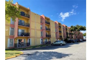 4707 NW 7th St, Miami, FL 33126, Sold 08/06/21