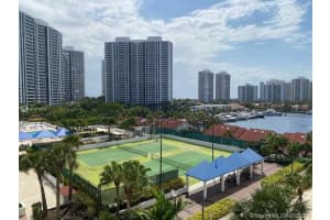 3610 Yacht Club Dr, Miami, FL 33180, Sold 05/12/21