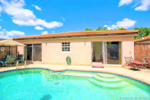 9108 NW 193rd Terrace, Hialeah, FL 33018, Sold 04/28/21