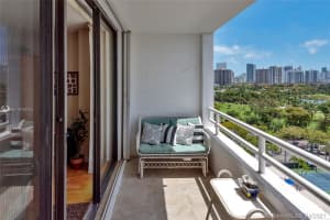 20225 NE 34th Ct, Miami, FL 33180, Sold 08/31/21