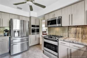 240 N Shore Dr, Miami Beach, FL 33141, Sold 05/07/21