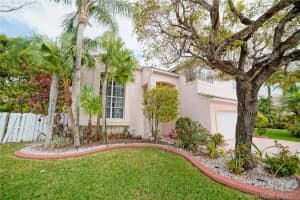 921 SW 101st Terrace, Pembroke Pines, FL 33025, Sold 05/31/21