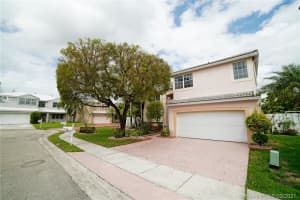 921 SW 101st Terrace, Pembroke Pines, FL 33025, Sold 05/31/21