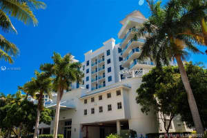 3030 NE 188th St, Aventura, FL 33180, Sold 12/17/21
