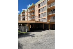 1655 W 44th Pl, Hialeah, FL 33012, Sold 01/27/22