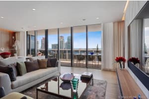 400 Alton Rd, Miami Beach, FL 33139, Sold 05/20/21