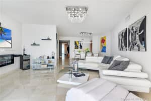 3101 S Ocean Dr, Hallandale Beach, FL 33009, Sold 07/09/21