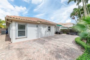 11256 NW 62nd Terrace, Doral, FL 33178, Sold 09/29/21