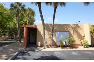 15402 Kippford Ct, Hialeah, FL 33014, Sold 05/21/21