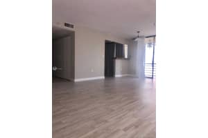 671 NE 195th St, Miami, FL 33179, Sold 08/18/21