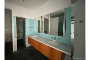 201 Aqua Ave PH 4, Miami Beach, FL 33141, Sold 09/02/21