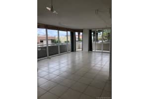 8925 Collins Ave #2e, Surfside, FL 33154, Sold 05/02/22
