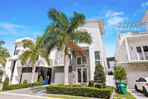 8271 NW 34th St, Doral, FL 33122, Sold 06/16/21