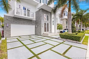 8271 NW 34th St, Doral, FL 33122, Sold 06/16/21