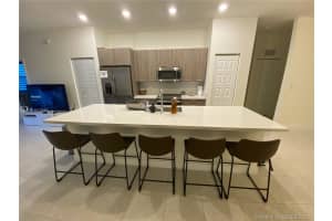 8055 NW 104th Ave, Doral, FL 33178, Sold 05/17/21
